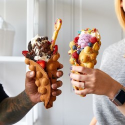 GOFRY BĄBEL Z KAWAŁKAMI ORZECHÓW 1 KG